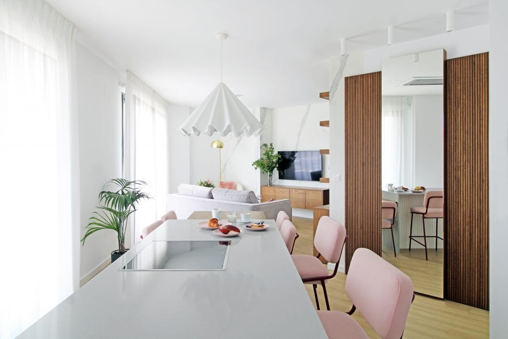 Valencia interior design, modern living room by Carol & Laura Alcolea