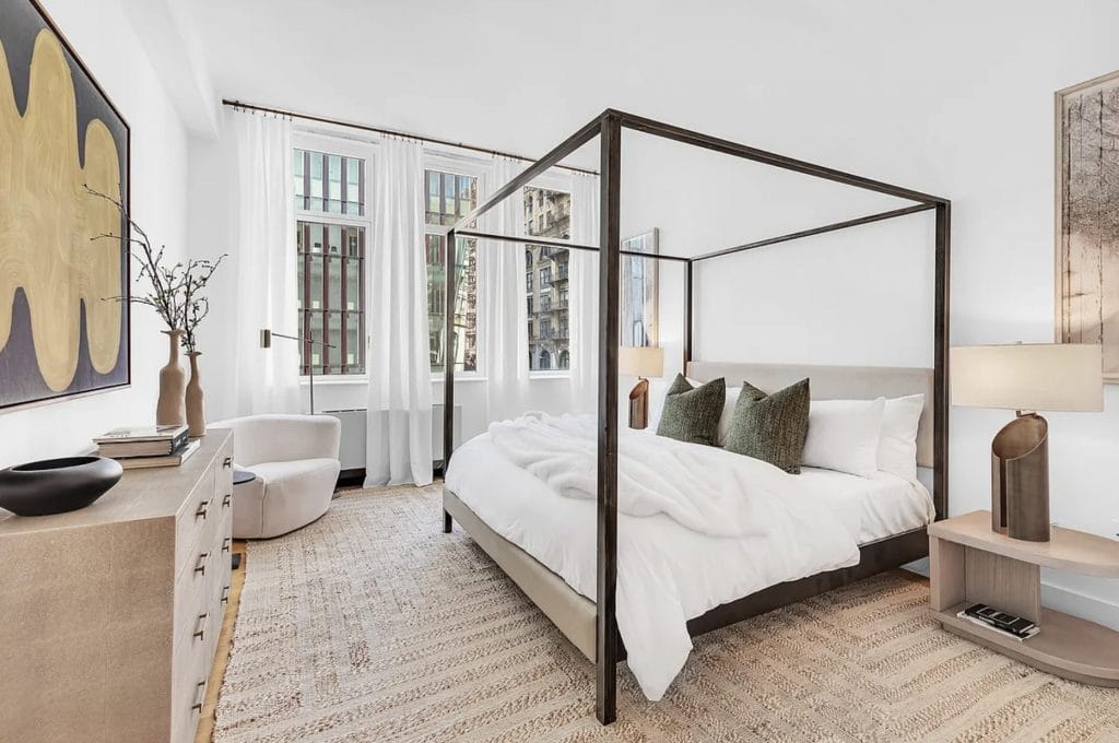 Idées de chambre à coucher relaxante moderne par Decorrilla Designer, Leanna S.