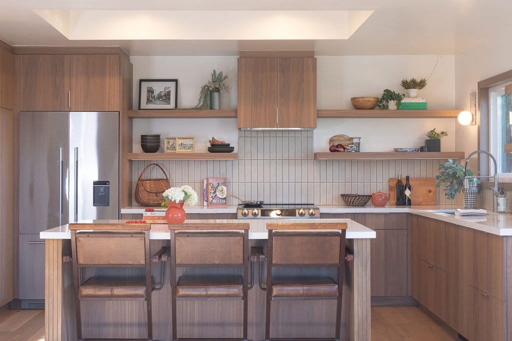 Midcentury modern kitchen by Decorilla designer, Galina H.