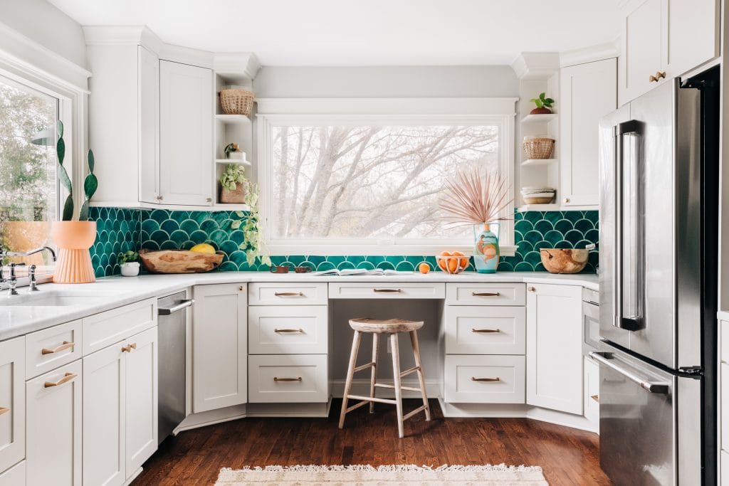 Mixing metal decor and fixtures in a kitchen by Decorilla designer, Maja E.