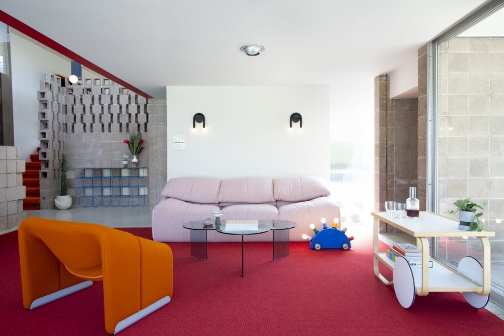 Living room trends 2026 in a Modern interior by Decorilla designer Jamie M.