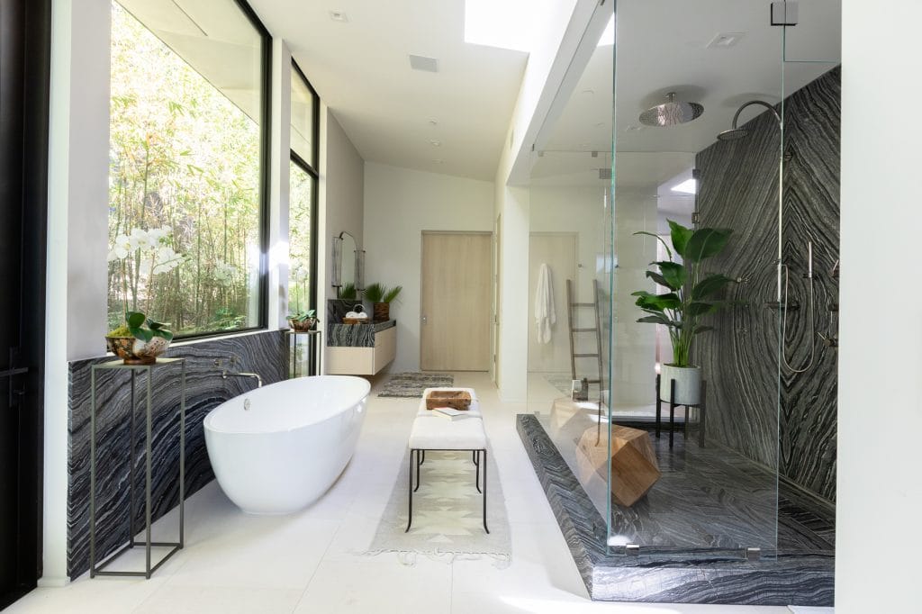 Stunning virtual design bathroom - Decorilla designer Galina H.