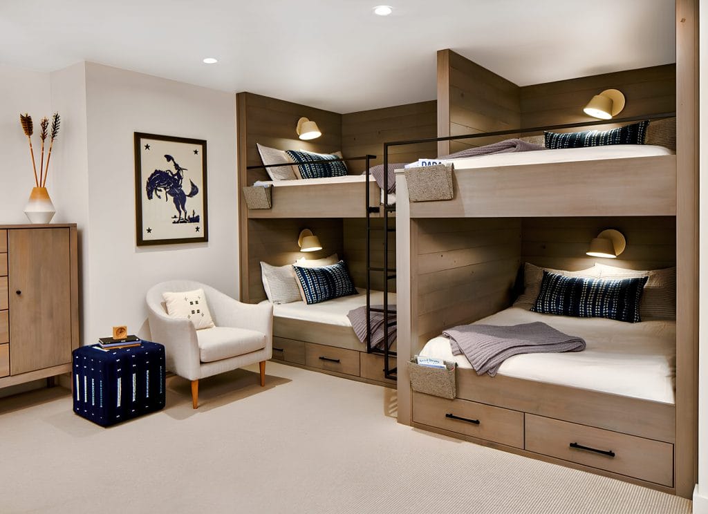 Modern boys bedroom design by DECORILLA designer, Amanda B.