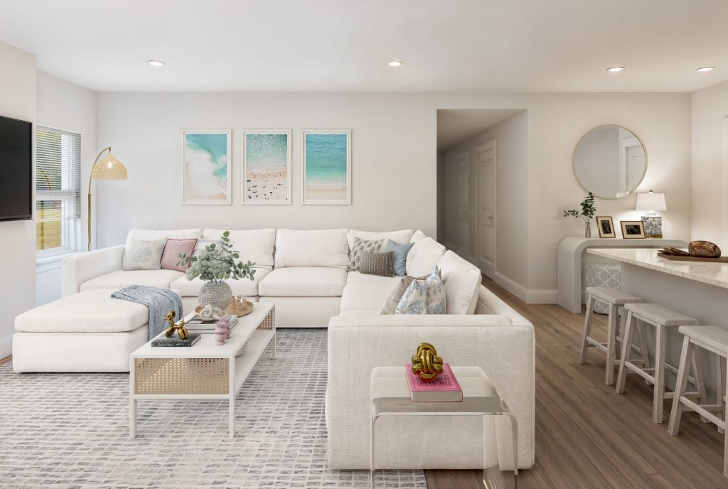 Contemporary living room by Decorilla designer, Lara D.