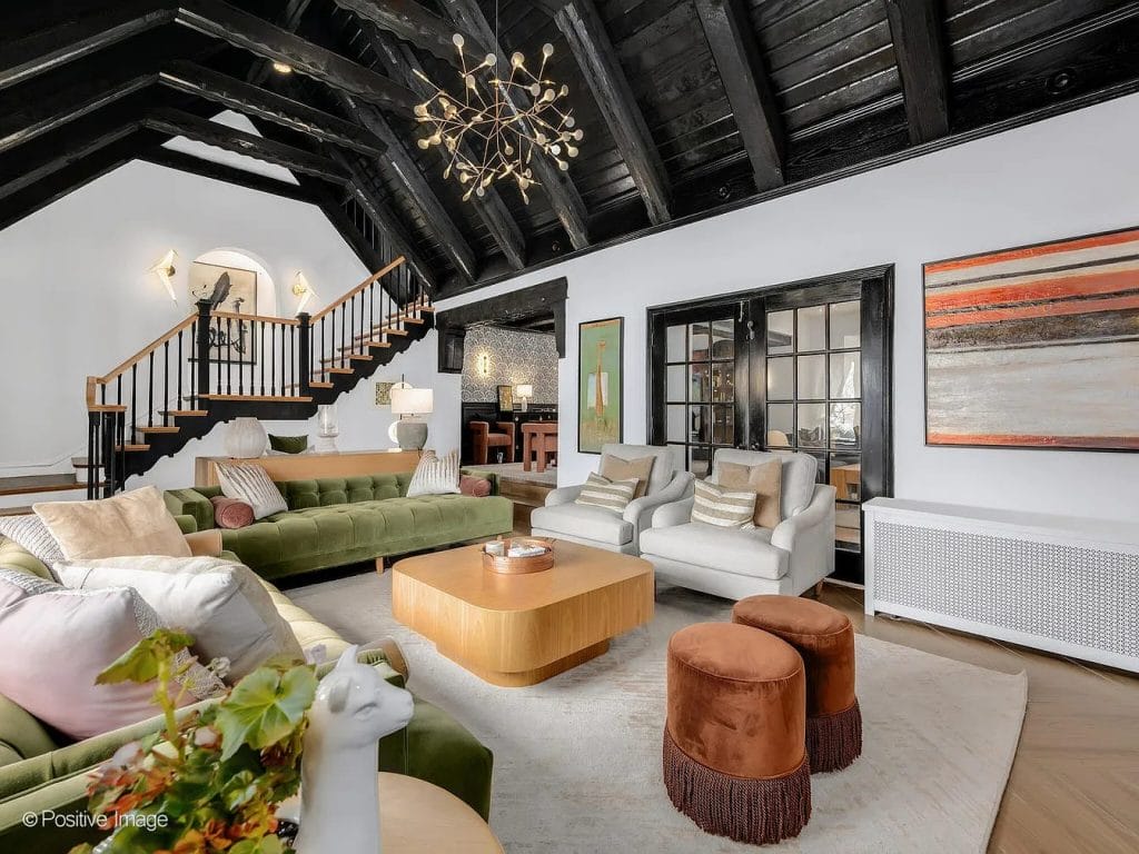 Cotswold-inspired house makeover by Decorilla