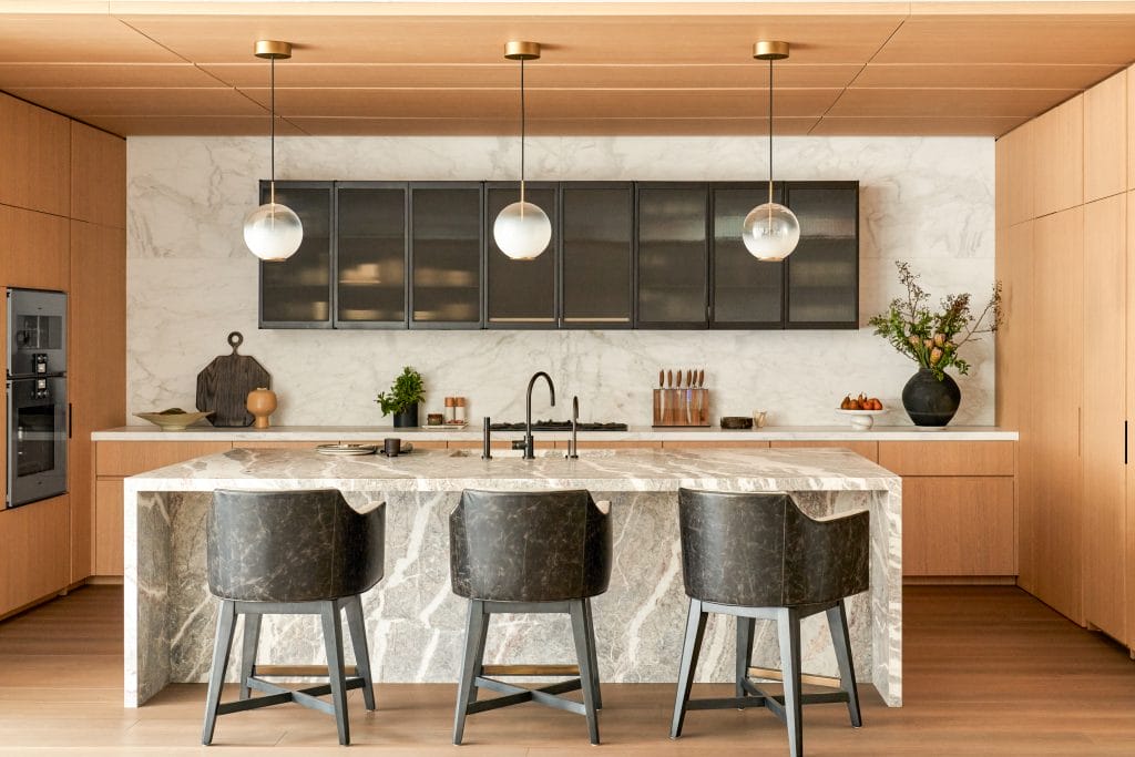 Modern kitchen with neutral color scheme by Decorilla designer, Teresa W.
